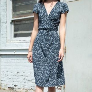 BRANDY MELVILLE ROBBIE DRESS